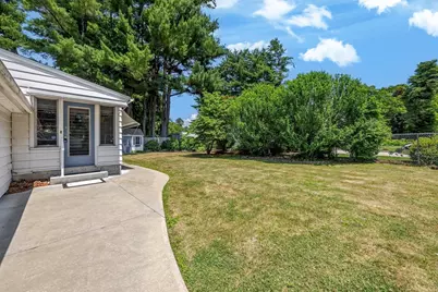 1855 Parker St, Springfield, MA 01128 - Photo 3