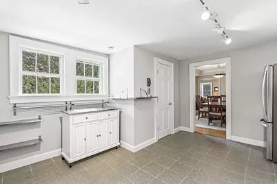 14 Schouler Ct #14, Arlington, MA 02476 - Photo 5