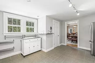 14 Schouler Ct, Arlington, MA 02476 - Photo 5