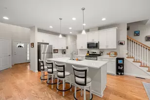 56 Shannon Way, Upton, MA 01568 - Photo 7