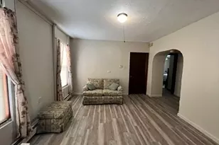 4 Warden St, Worcester, MA 01604 - Photo 5
