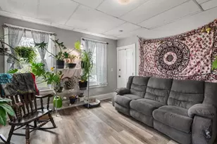 34 Esther St, Worcester, MA 01607 - Photo 5