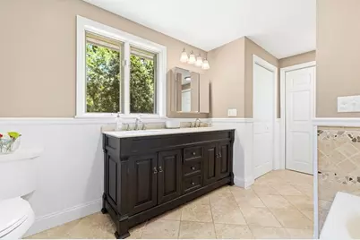 15 Hillcrest Dr, Tyngsborough, MA 01879 - Photo 17
