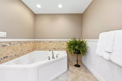 15 Hillcrest Dr, Tyngsborough, MA 01879 - Photo 19