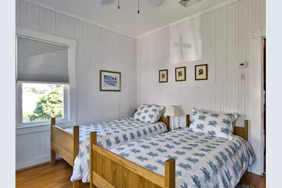 86 Degaris Ave, Dartmouth, MA 02748 - Photo 23