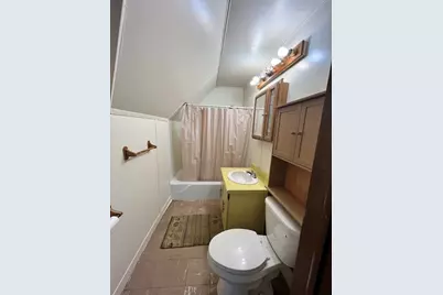 4 Warden St #2, Worcester, MA 01604 - Photo 3
