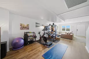 49 Breakwater Dr, Chelsea, MA 02150 - Photo 11