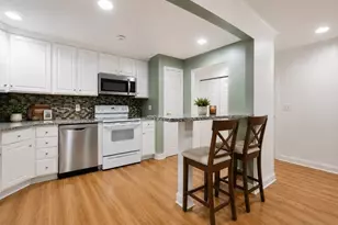 70 Warren Ave, Chelsea, MA 02150 - Photo 3