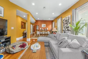 71 Romsey St, Boston, MA 02125 - Photo 9