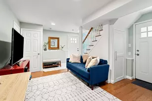 6 Colonial Ct, Marblehead, MA 01945 - Photo 1