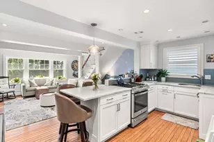 6 Colonial Ct, Marblehead, MA 01945 - Photo 7