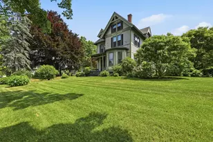 33 Gilbert St, North Brookfield, MA 01535 - Photo 3