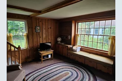 43 Summer St, Barre, MA 01005 - Photo 9
