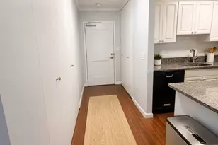 8 Whittier Pl, Boston, MA 02114 - Photo 9