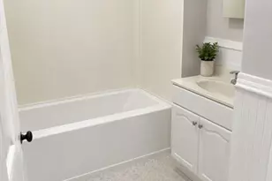 411 Broadway, Lynn, MA 01904 - Photo 11