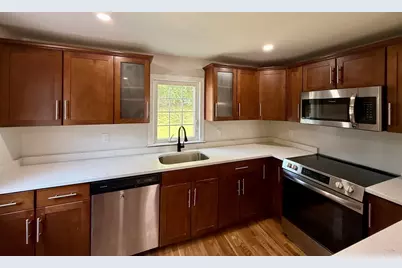 12 Hendricks St, Avon, MA 02322 - Photo 3