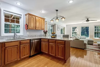 41 Country Ln, Sunderland, MA 01375 - Photo 7
