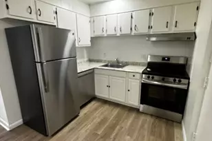 31 Vine St, Weymouth, MA 02188 - Photo 3