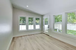 52 Middlesex St, Winchester, MA 01890 - Photo 9