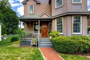 21A Curtis St, Marblehead, MA 01945 - Photo 17