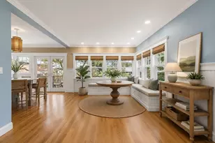 21A Curtis St, Marblehead, MA 01945 - Photo 3