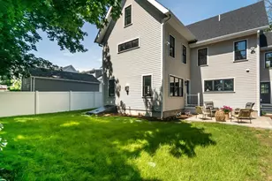 38 Hillcroft Rd, Waltham, MA 02452 - Photo 35