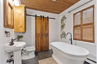 15 Chapel Street, Ashburnham, MA 01430 - Photo 19