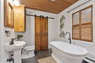 15 Chapel St, Ashburnham, MA 01430 - Photo 19