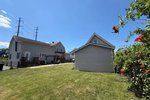 26 Paderewski St, Chicopee, MA 01013 - Photo 3