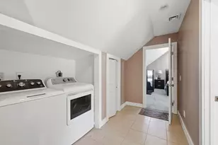 26 Paderewski St, Chicopee, MA 01013 - Photo 27