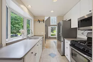 33 Brimstone Way, Ashland, MA 01721 - Photo 3