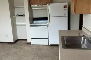 448 Dickinson, Springfield, MA 01108 - Photo 3