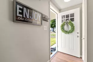 68 San Miguel St, Springfield, MA 01104 - Photo 3