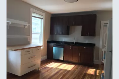 17 Usher #2, Medford, MA 02155 - Photo 3
