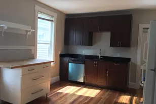 17 Usher, Medford, MA 02155 - Photo 3