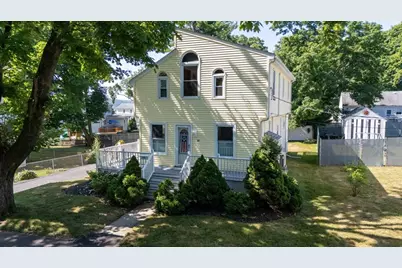13 Wood St, Somerset, MA 02726 - Photo 3