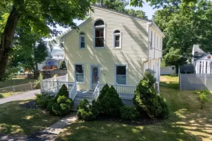 13 Wood St, Somerset, MA 02726 - Photo 3