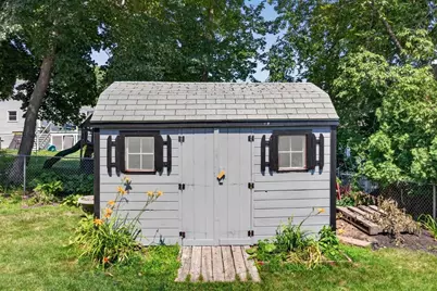 17 Rockwood Ln, Lawrence, MA 01843 - Photo 39