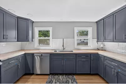 17 Rockwood Ln, Lawrence, MA 01843 - Photo 11