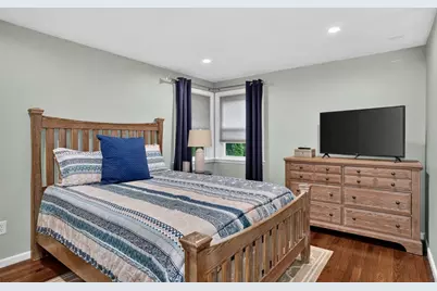 11 Geraldine Road, Framingham, MA 01701 - Photo 17
