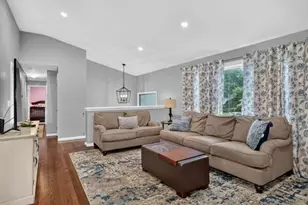 11 Geraldine Rd, Framingham, MA 01701 - Photo 9