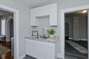 65 Montrose St, Springfield, MA 01109 - Photo 25