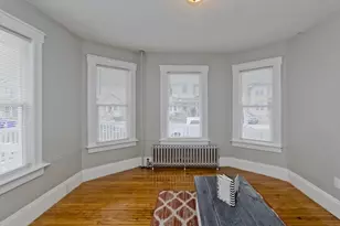 65 Montrose St, Springfield, MA 01109 - Photo 9