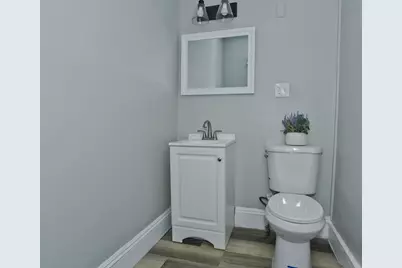65 Montrose St, Springfield, MA 01109 - Photo 23