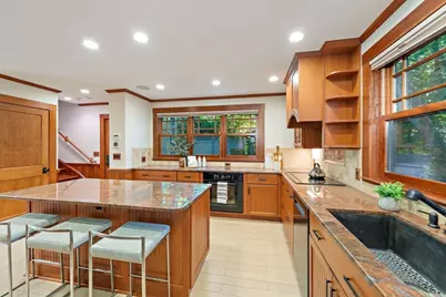 26 Hillside Rd, Newton, MA 02461 - Photo 7