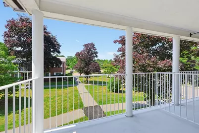 31 Bayberry Dr #4, Sharon, MA 02067 - Photo 3