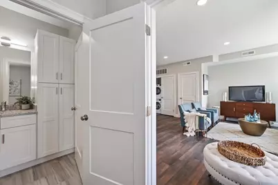 734 South Street #8, Boston, MA 02131 - Photo 5