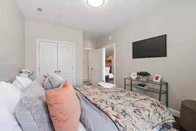 734 South Street #3, Boston, MA 02131 - Photo 5