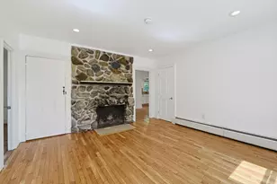 580 Ash St, Brockton, MA 02301 - Photo 5