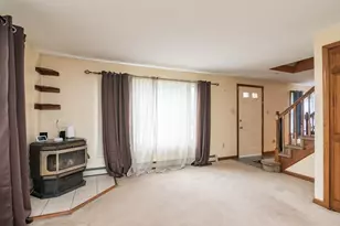 223 Mazarin St, Springfield, MA 01151 - Photo 9